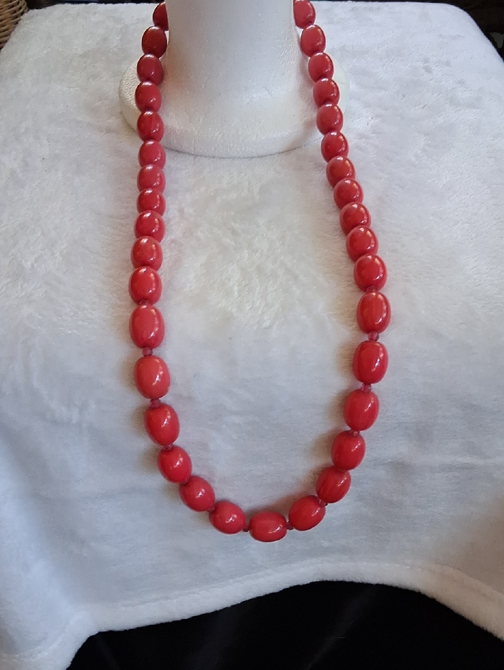 Vintage Red Bead Necklace - Women Jewelry